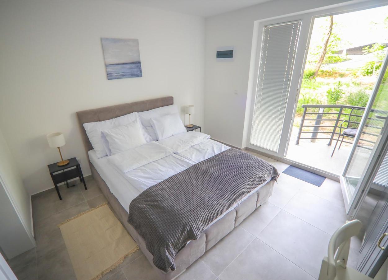 Apartamento Code Srebrno Jezero Veliko Gradište Exterior foto